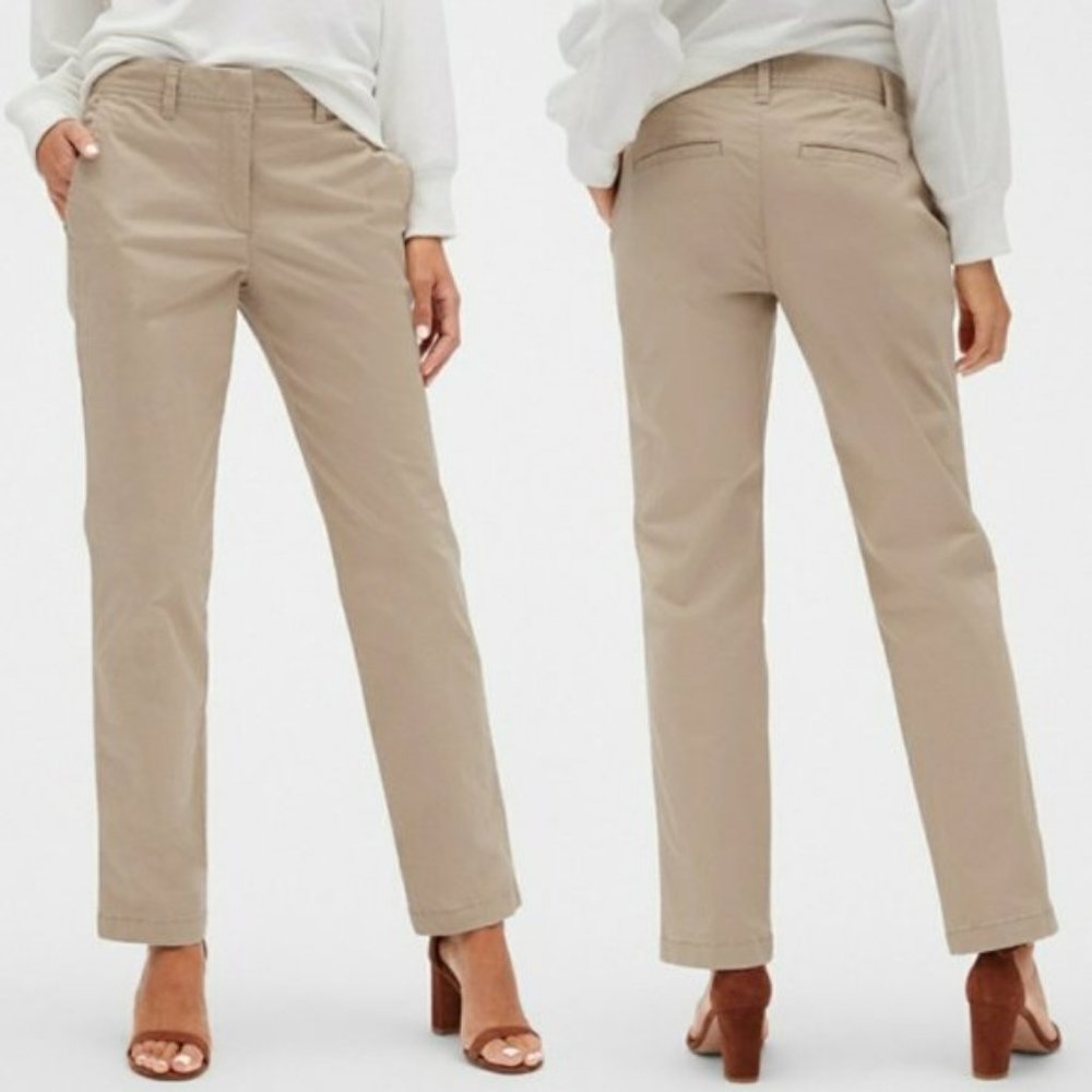 Gap | Broken in Straight leg Khaki Pants